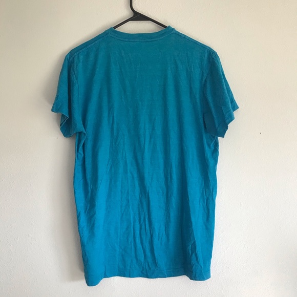 Men’s Top - Picture 3 of 3